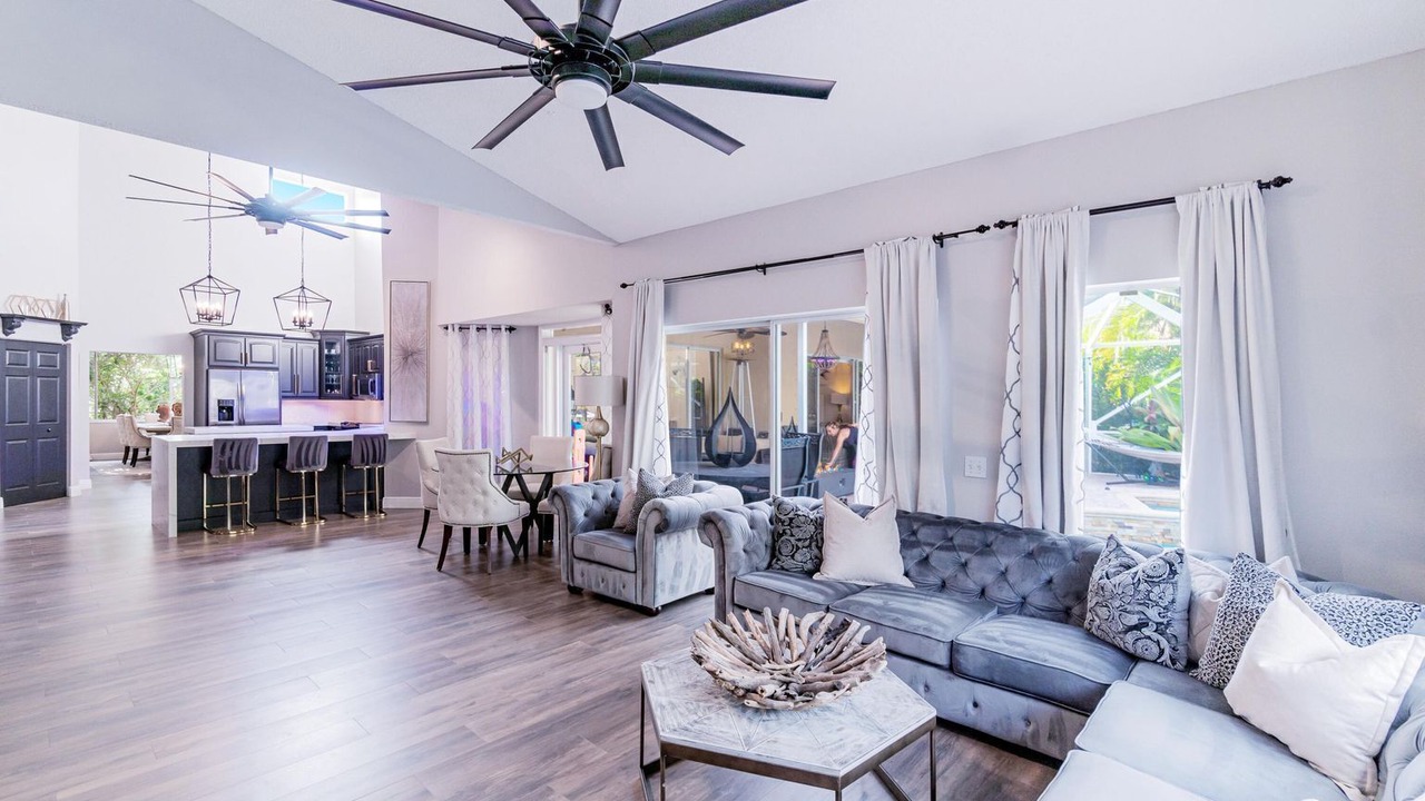 Photo of Livingroom in Lakefield South