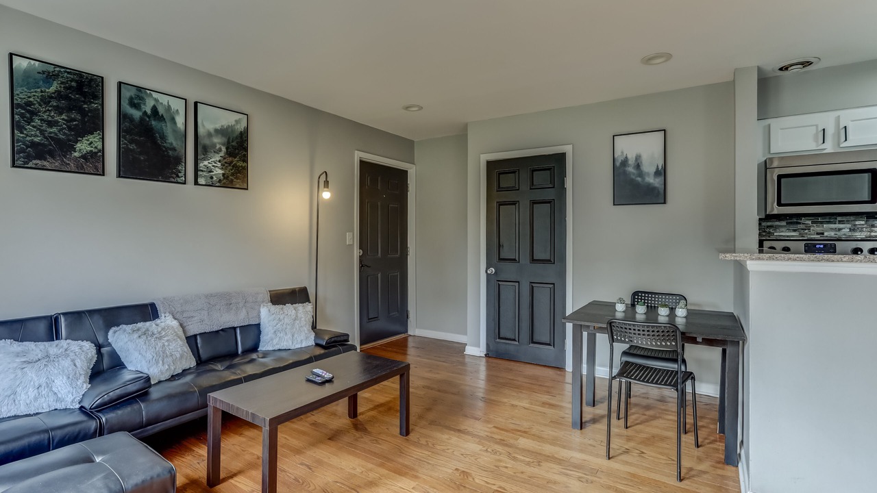 Photo of Livingroom in Royal Oak