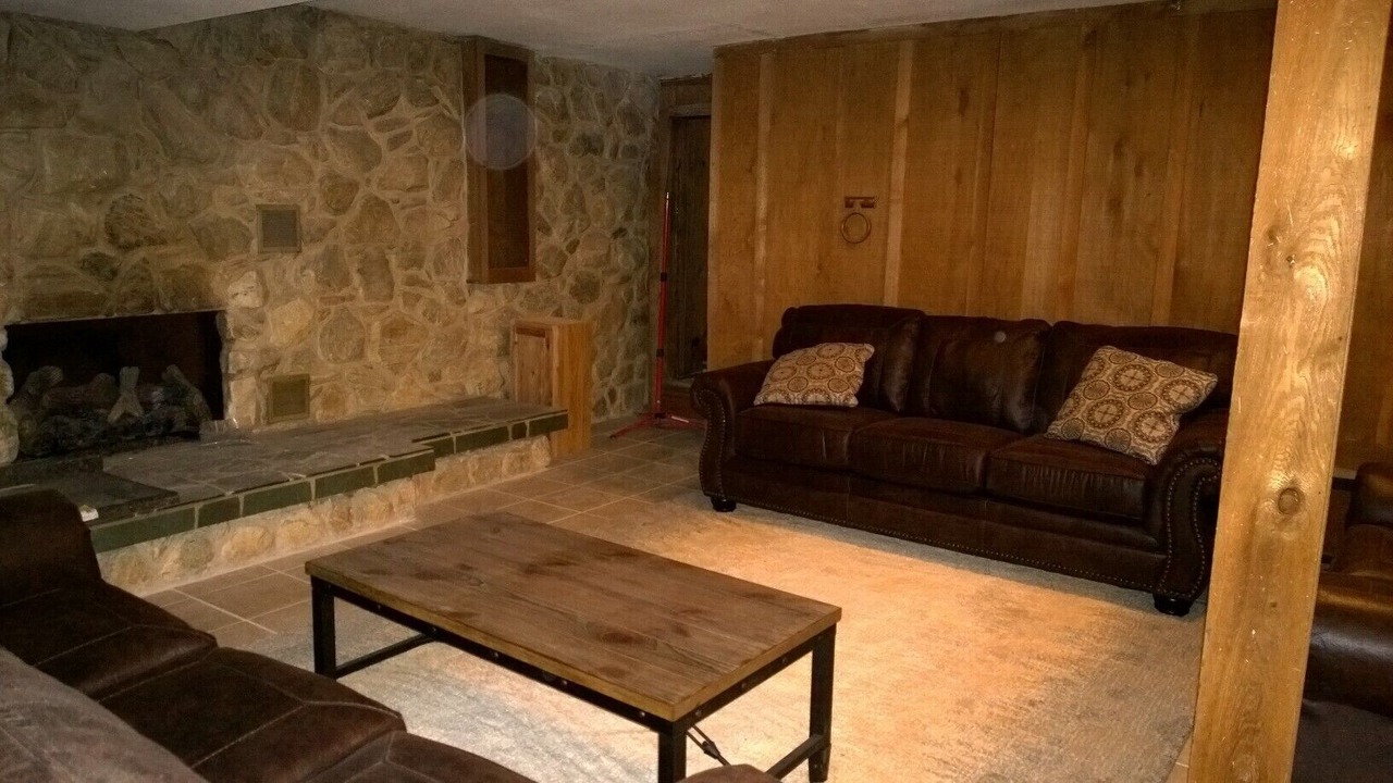 Photo of Livingroom in Steelville