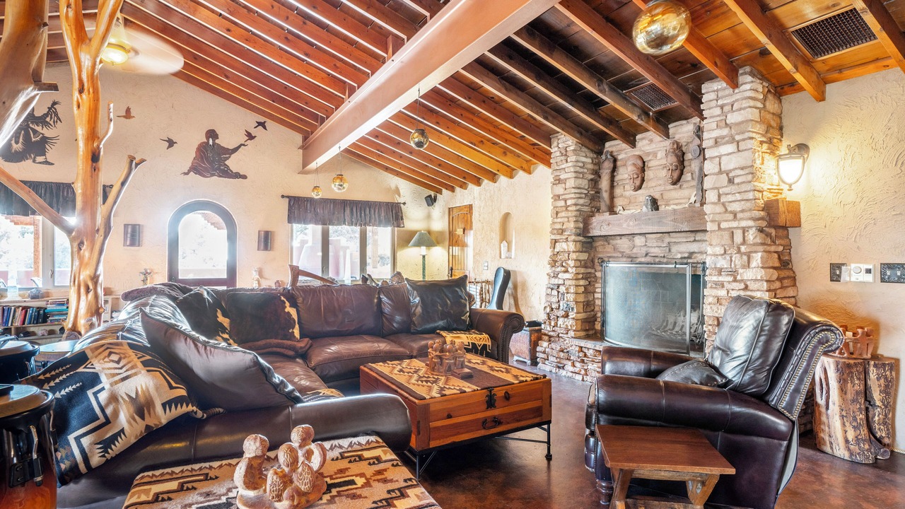 Photo of Livingroom in Springdale