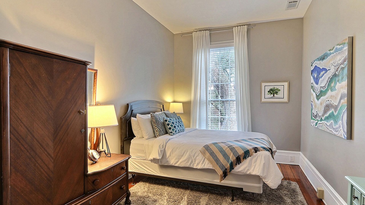 Photo of Bedroom in Savannah Victorian District