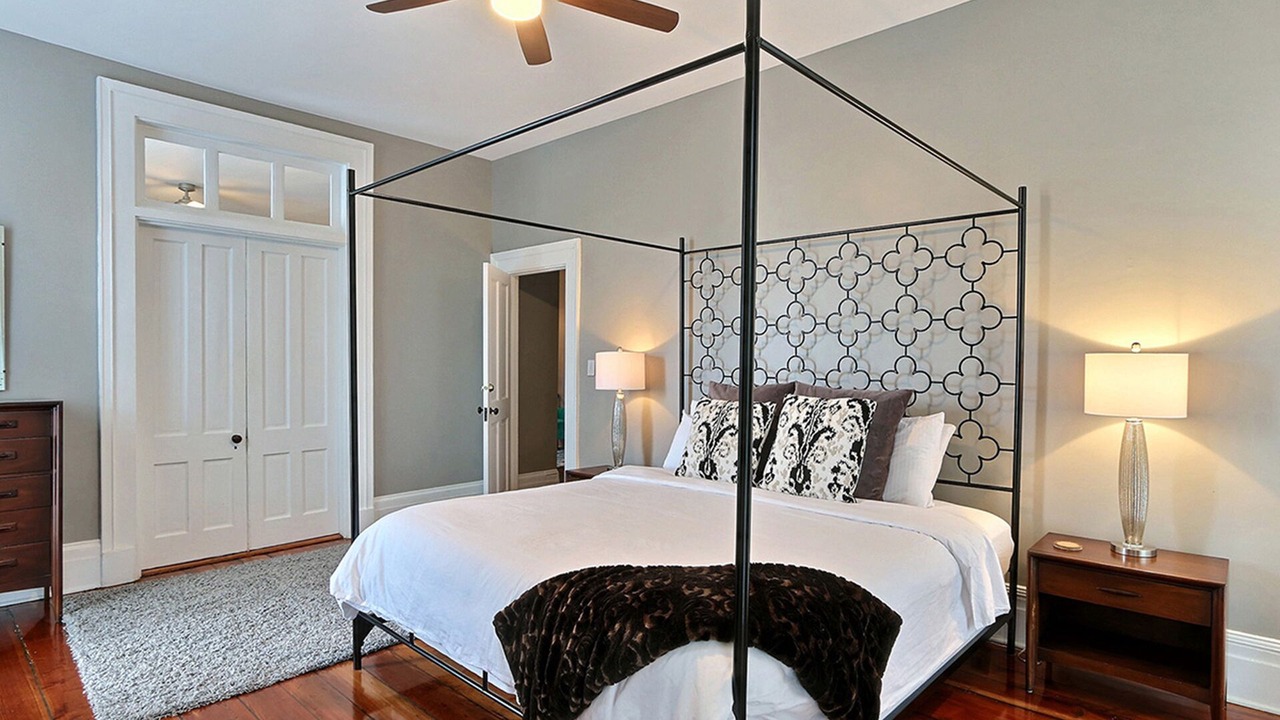 Photo of Bedroom in Savannah Victorian District