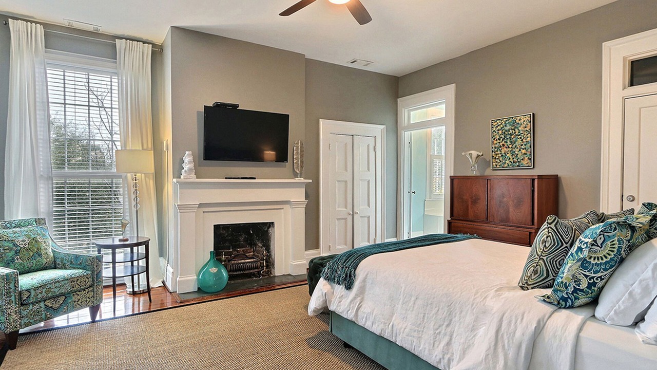Photo of Bedroom in Savannah Victorian District
