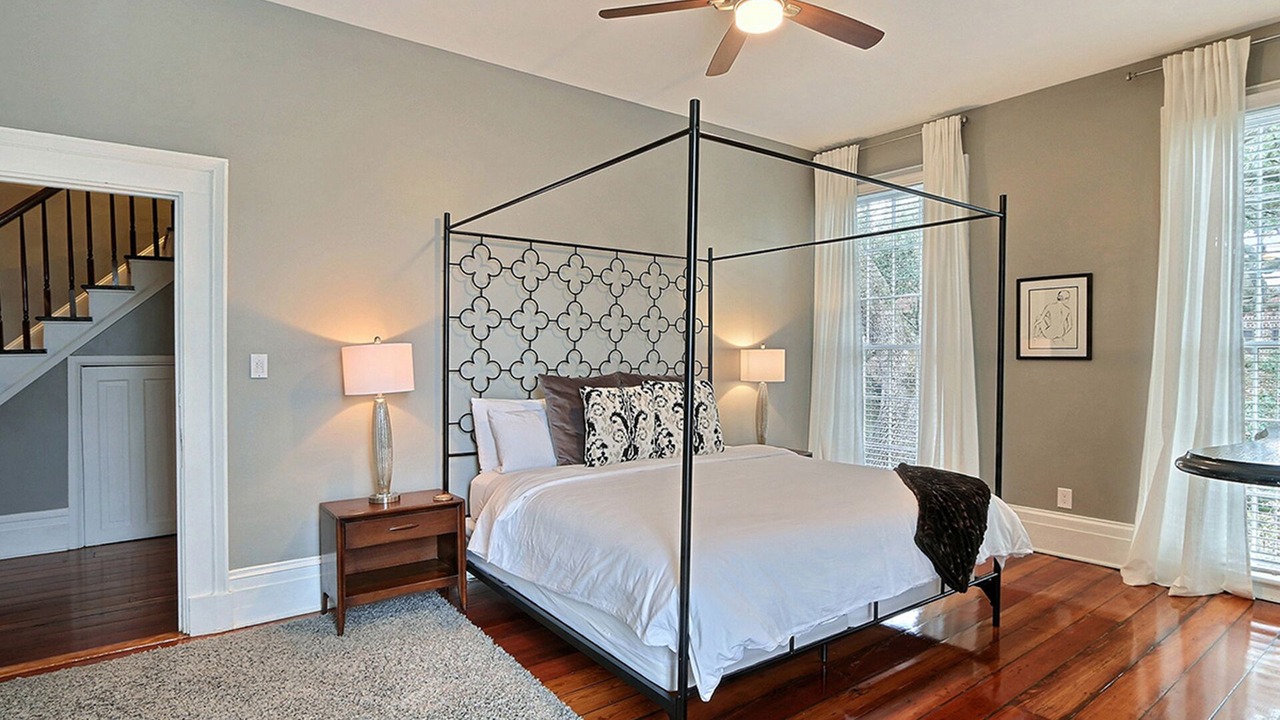 Photo of Bedroom in Savannah Victorian District