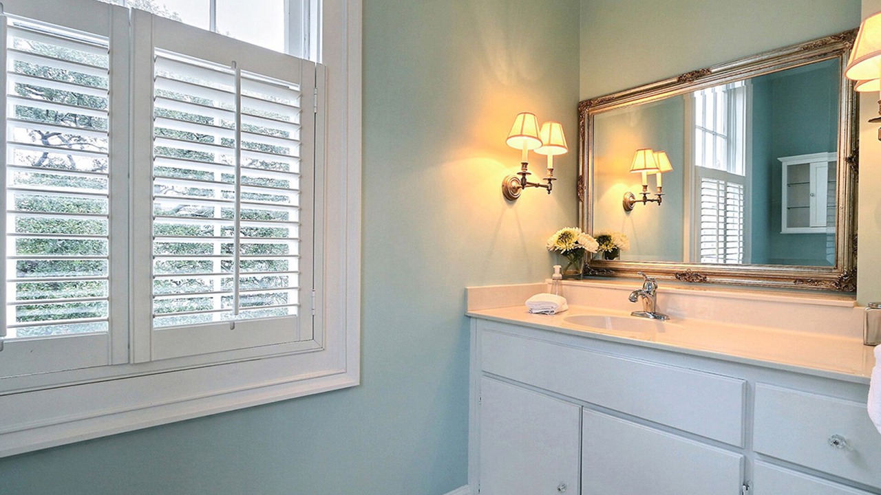 Photo of Bathroom in Savannah Victorian District