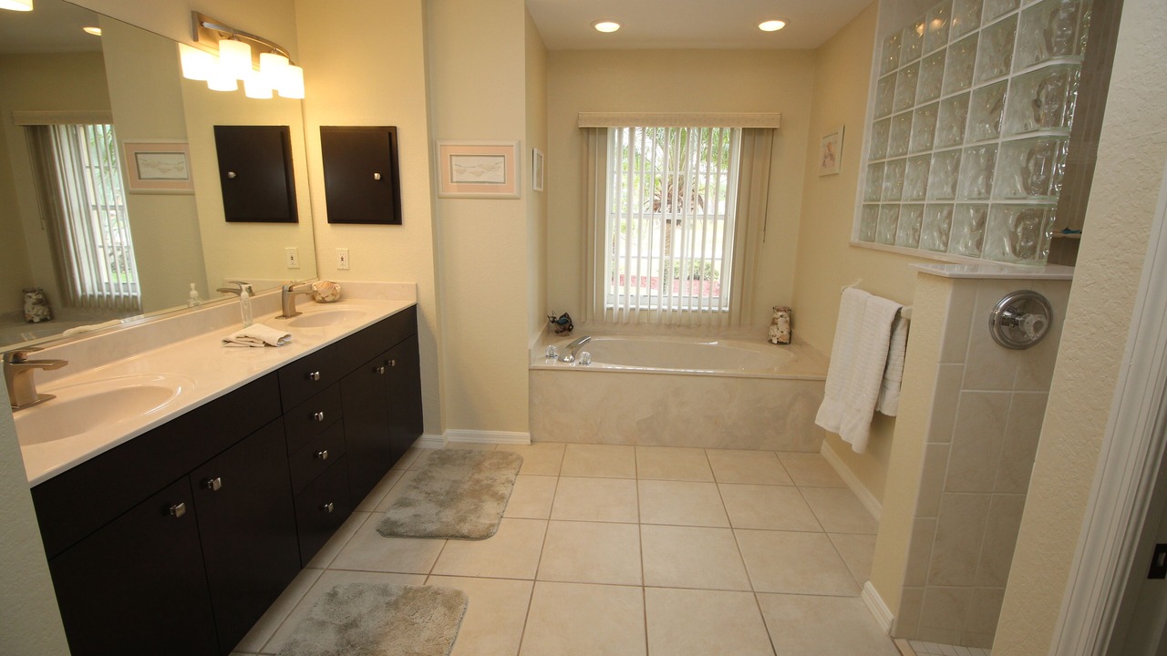 Photo of Bathroom in Broadmoor
