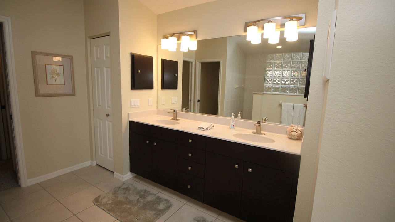 Photo of Bathroom in Broadmoor