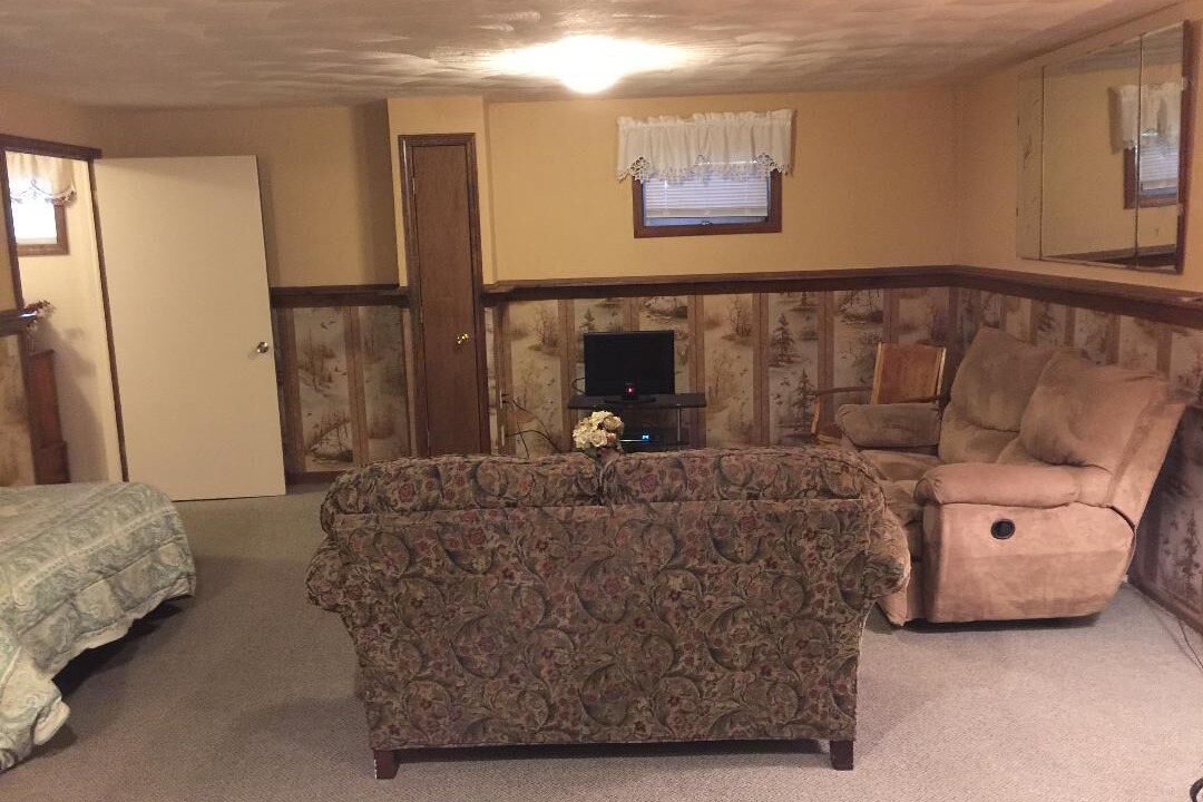 Photo of Livingroom in Dryden