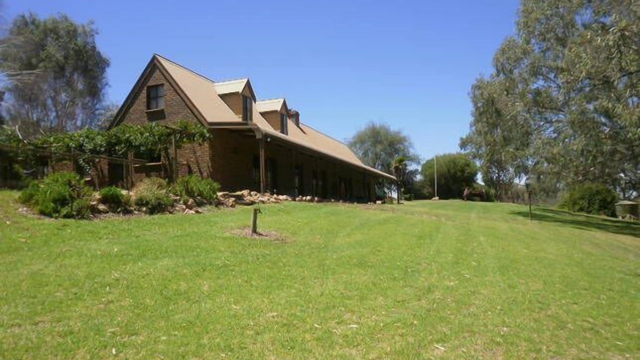 Photo of Outdoor in Trentham Cliffs