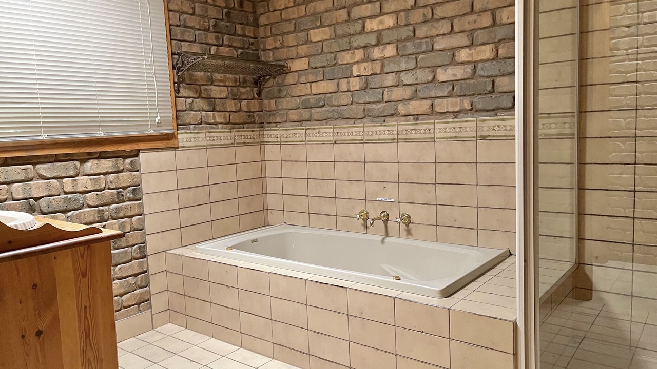 Photo of Bathroom in Trentham Cliffs