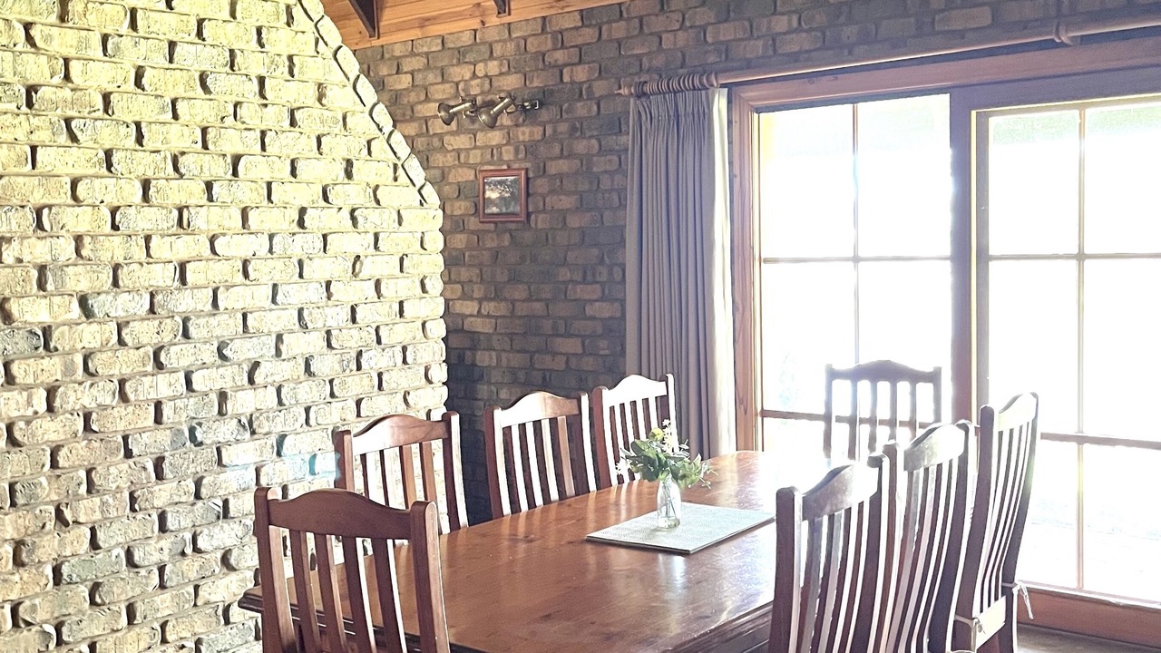 Photo of Others in Trentham Cliffs