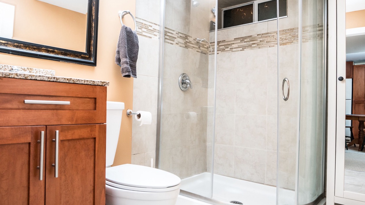 Photo of Bathroom in Kingsland