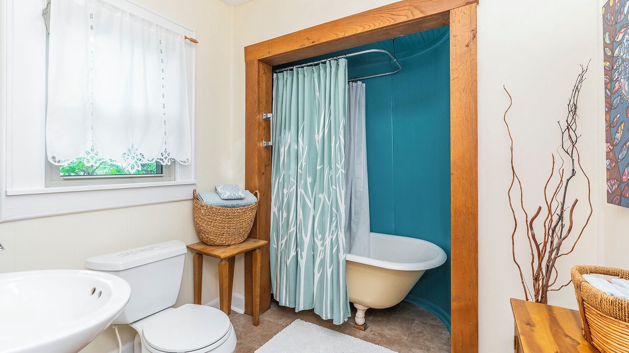 Photo of Bathroom in Berea