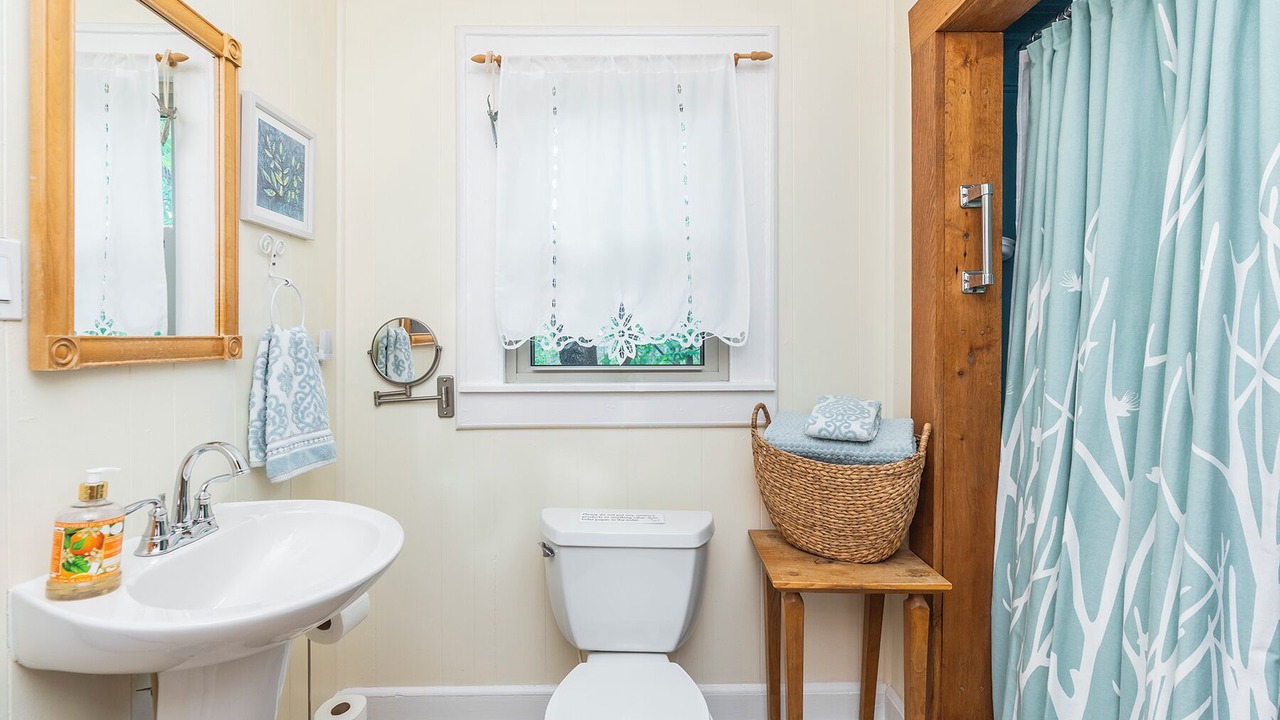 Photo of Bathroom in Berea