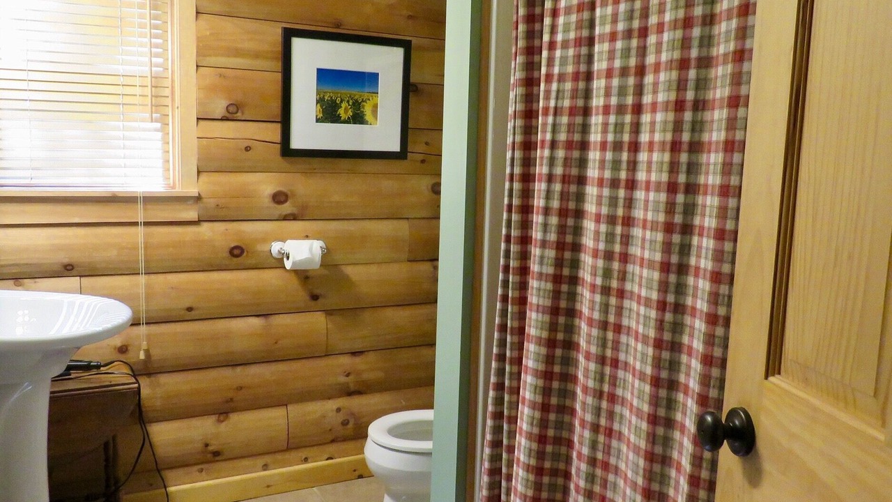 Photo of Bathroom in Ontario City
