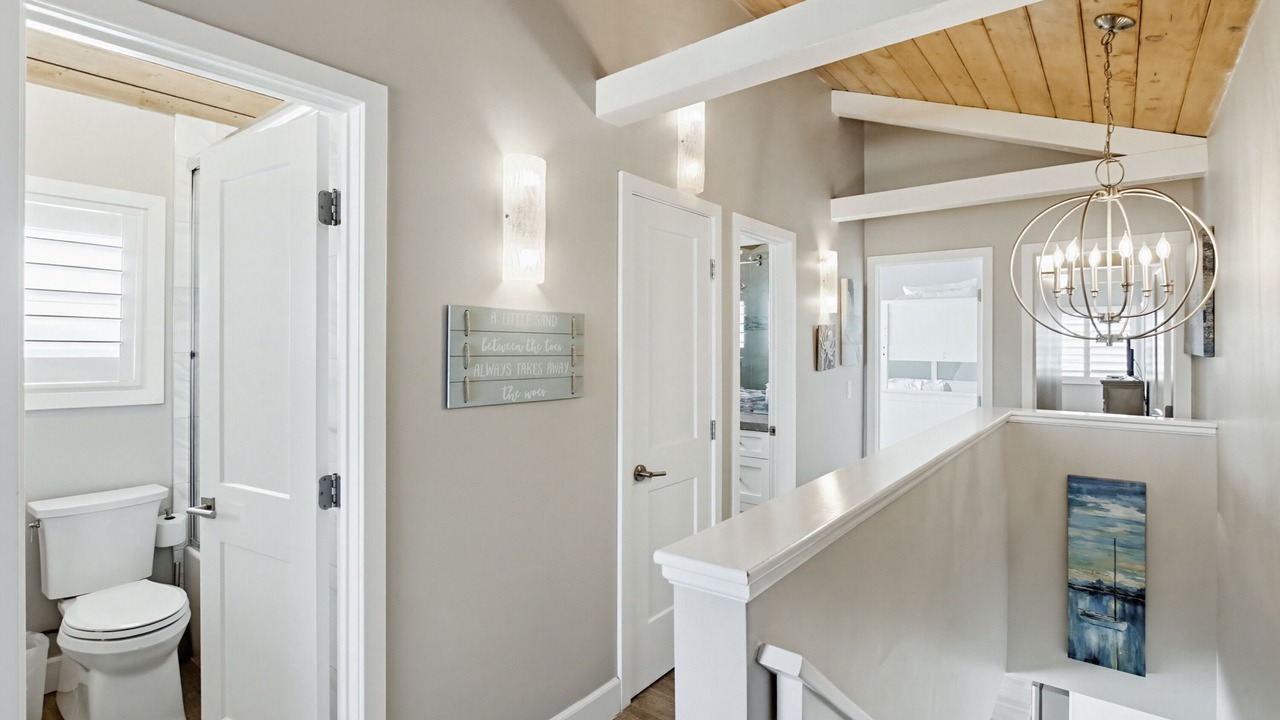 Photo of Bathroom in Central Mission Beach