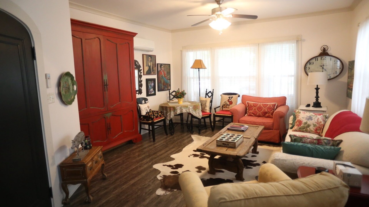Photo of Livingroom in Dallas