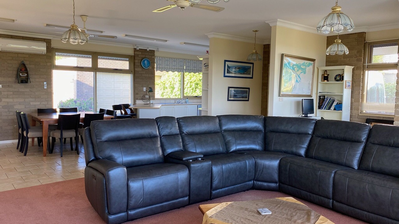 Photo of Livingroom in Port Welshpool