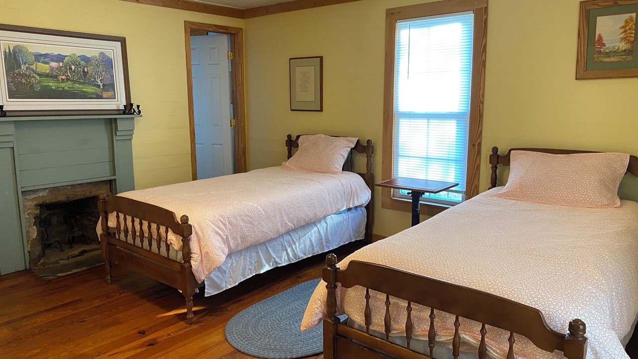 Photo of Bedroom in Moravian Falls