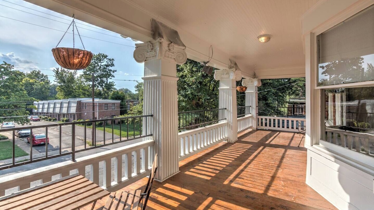 Photo of Patio Balcony in Evergreen
