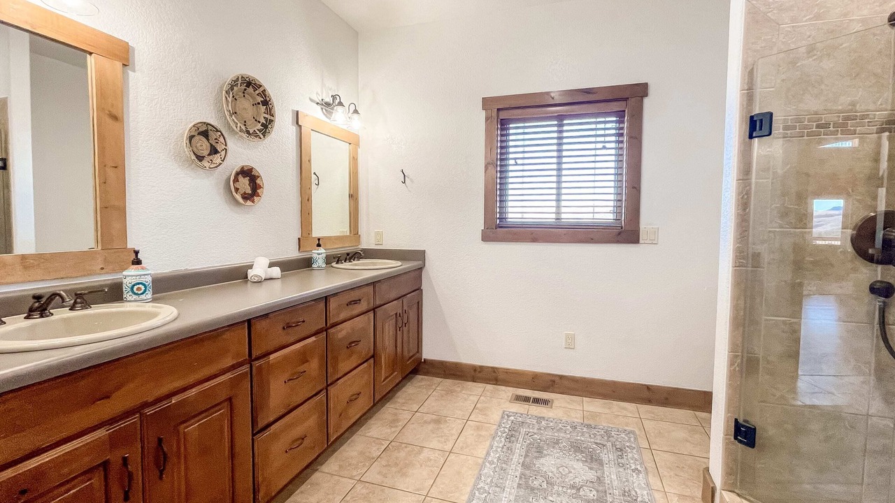 Photo of Bathroom in Canon City