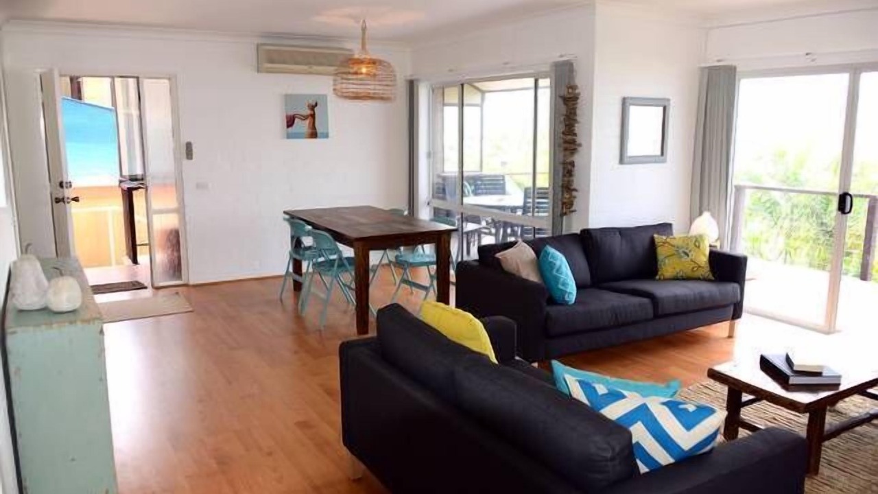 Photo of Livingroom in Emerald Beach