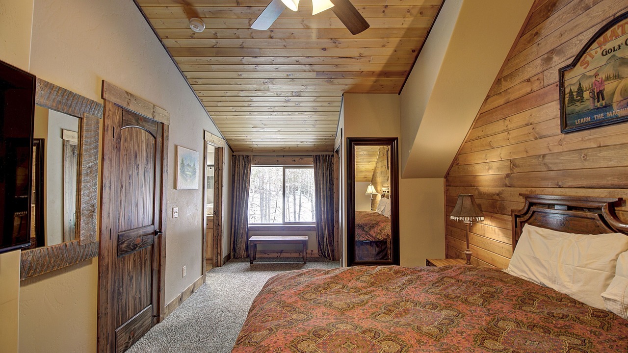 Photo of Bedroom in Columbia Falls