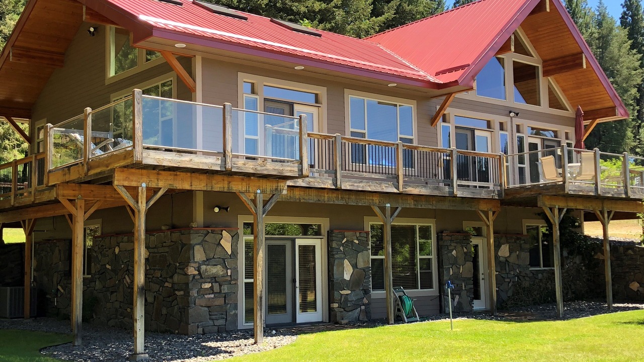 Photo of Others in Finley Point