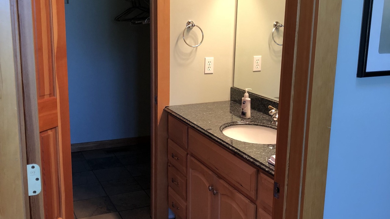 Photo of Bathroom in Finley Point