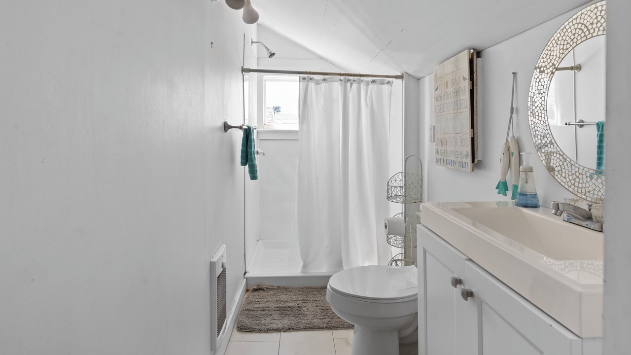 Photo of Bathroom in Ocean Beach
