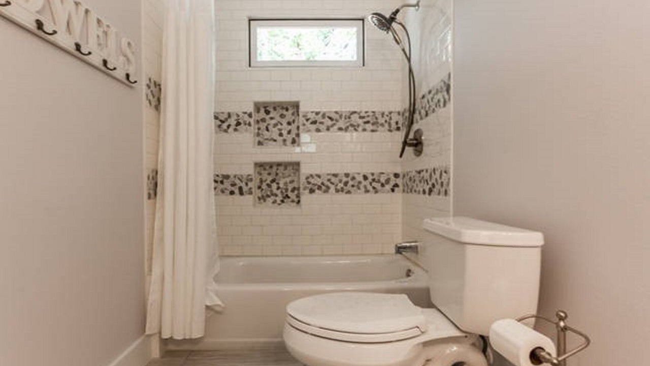 Photo of Bathroom in Hyde Park