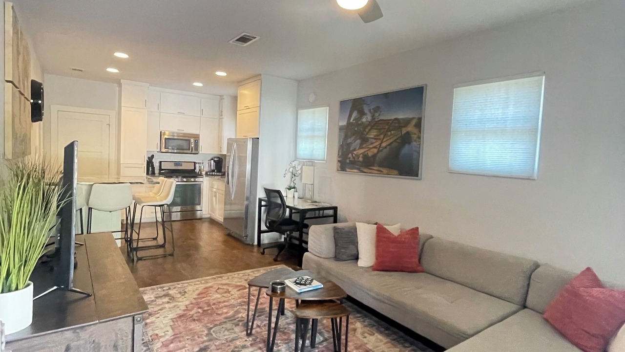 Photo of Livingroom in Hyde Park