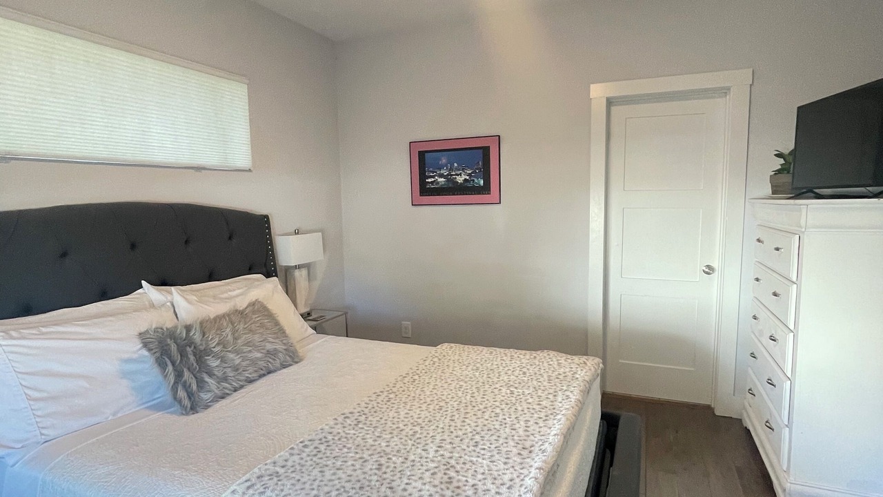 Photo of Bedroom in Hyde Park