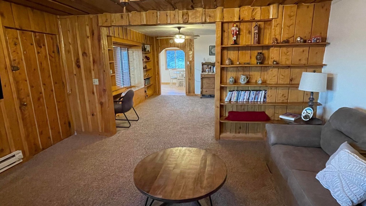 Photo of Bedroom in Teasdale