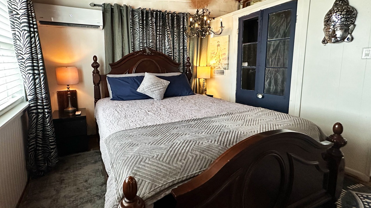 Photo of Bedroom in Surfside Beach