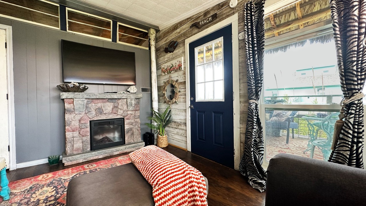 Photo of Livingroom in Surfside Beach