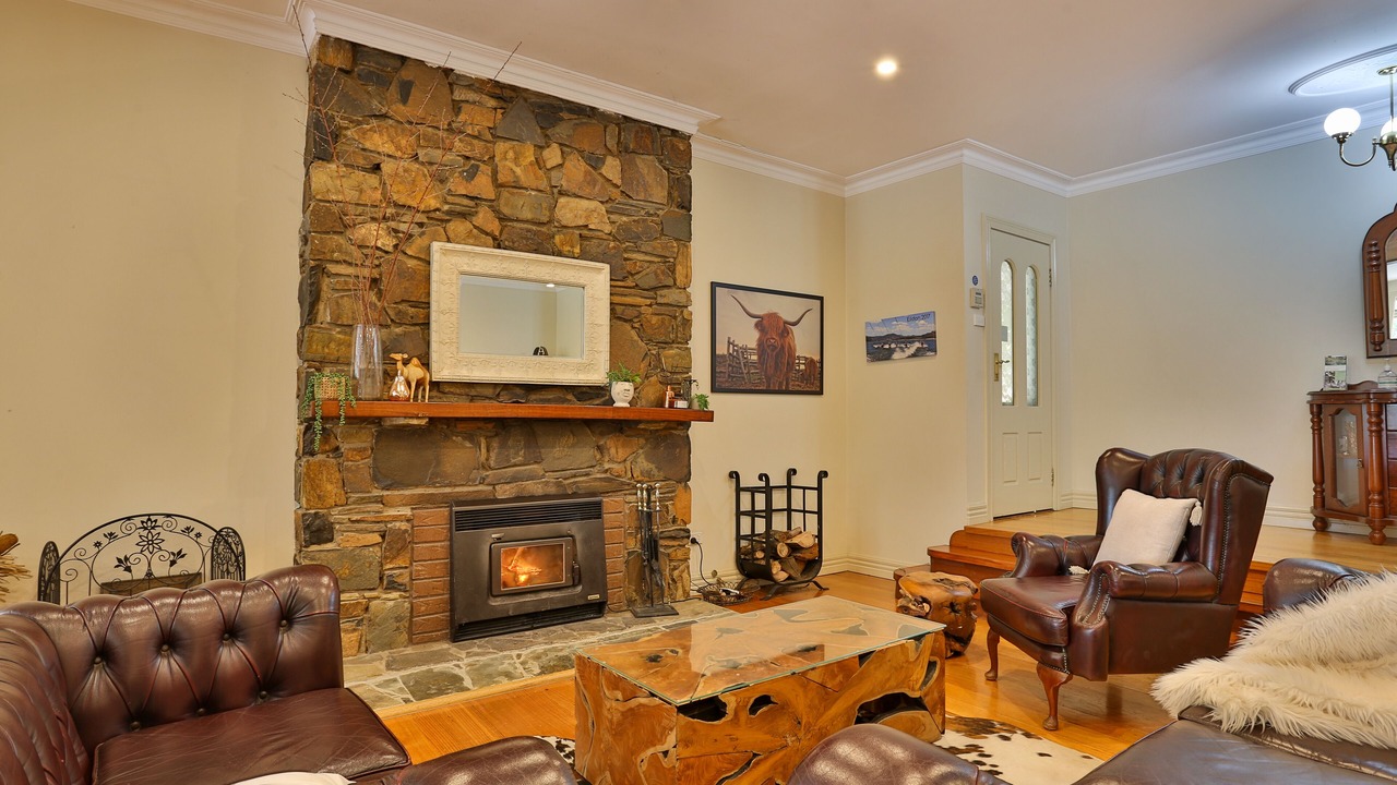 Photo of Livingroom in Taylor Bay