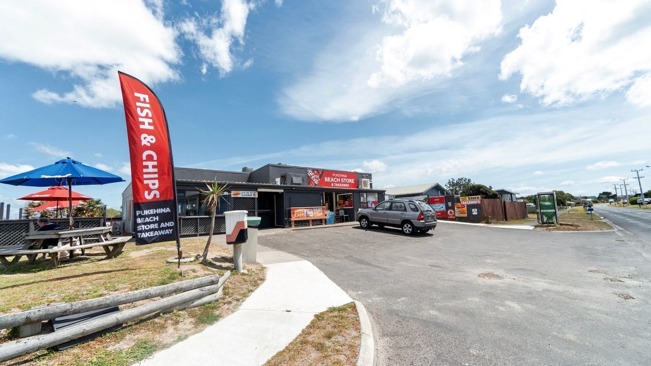 Photo of Others in Pukehina