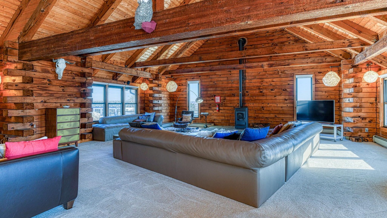 Photo of Livingroom in Wallkill