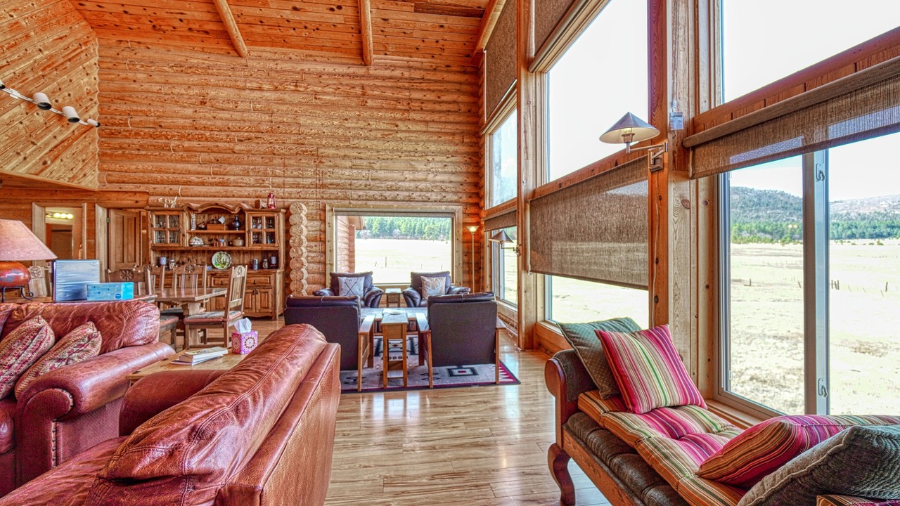 Photo of Livingroom in Eagar