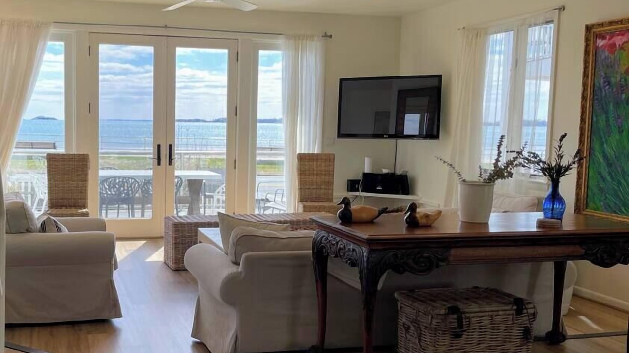 Photo of Livingroom in Swampscott