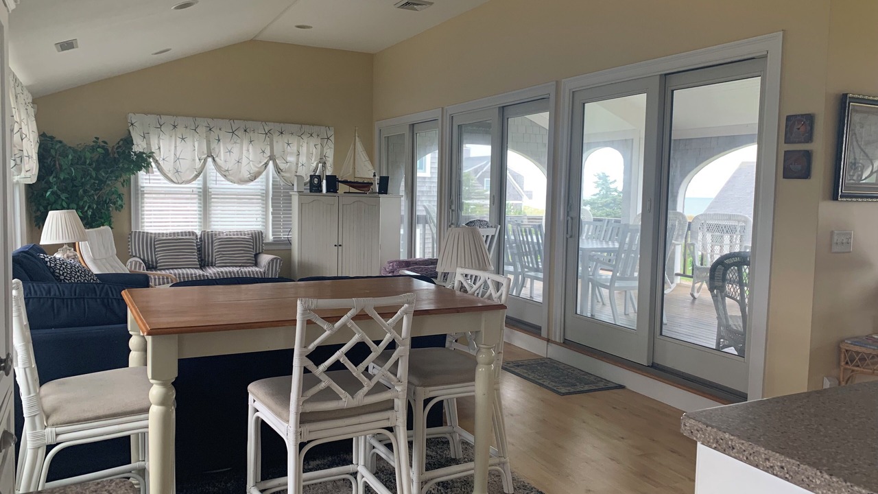 Photo of Livingroom in West Yarmouth