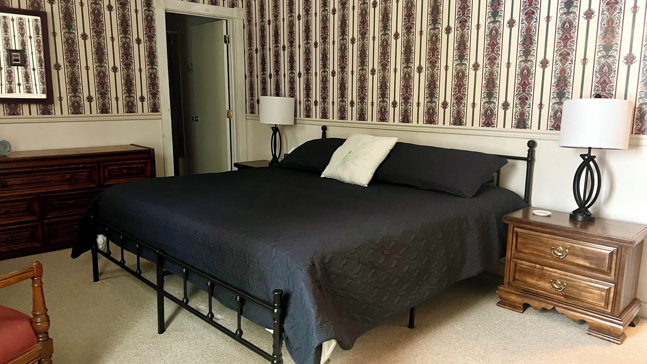 Photo of Bedroom in Waterbury Center