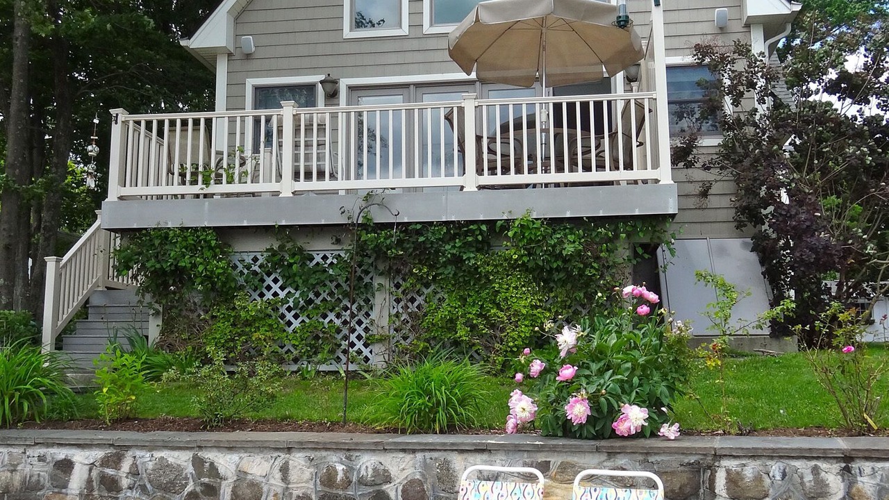 Photo of Patio Balcony in Lakeside
