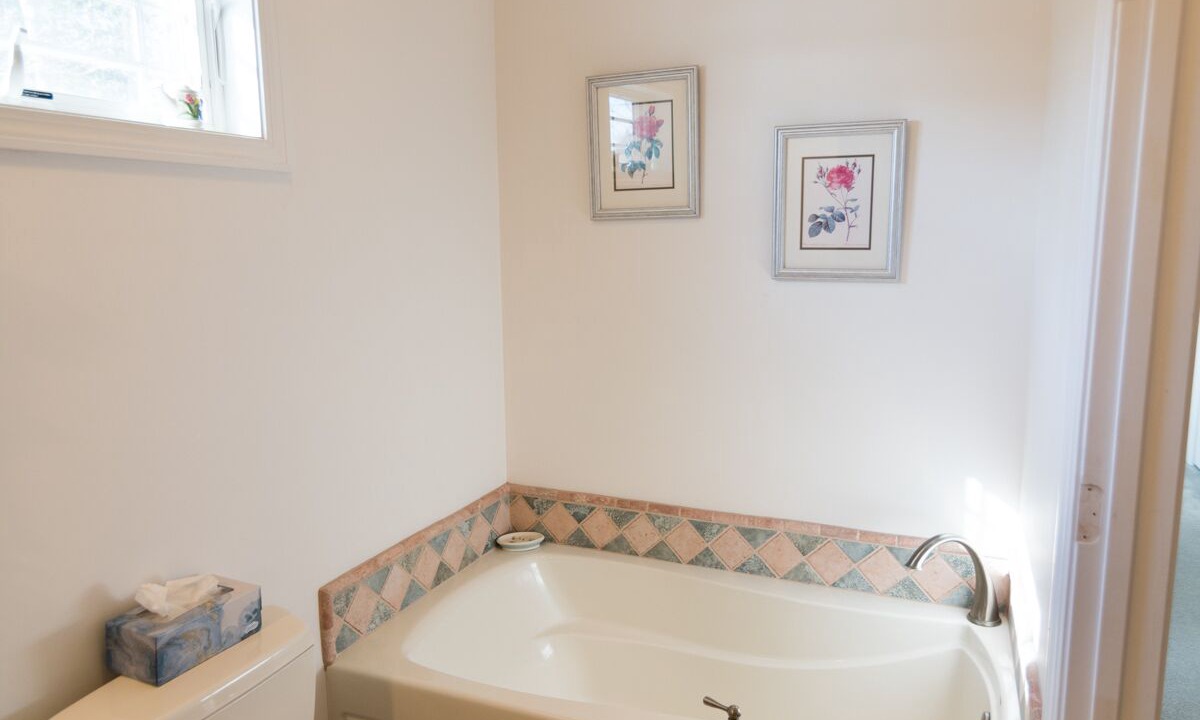 Photo of Bathroom in Lakeside