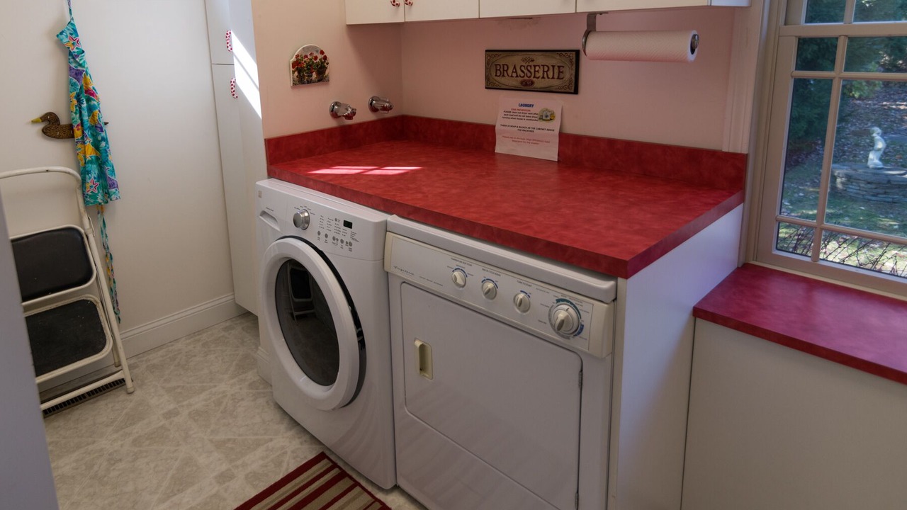 Photo of Bedroom in Lakeside