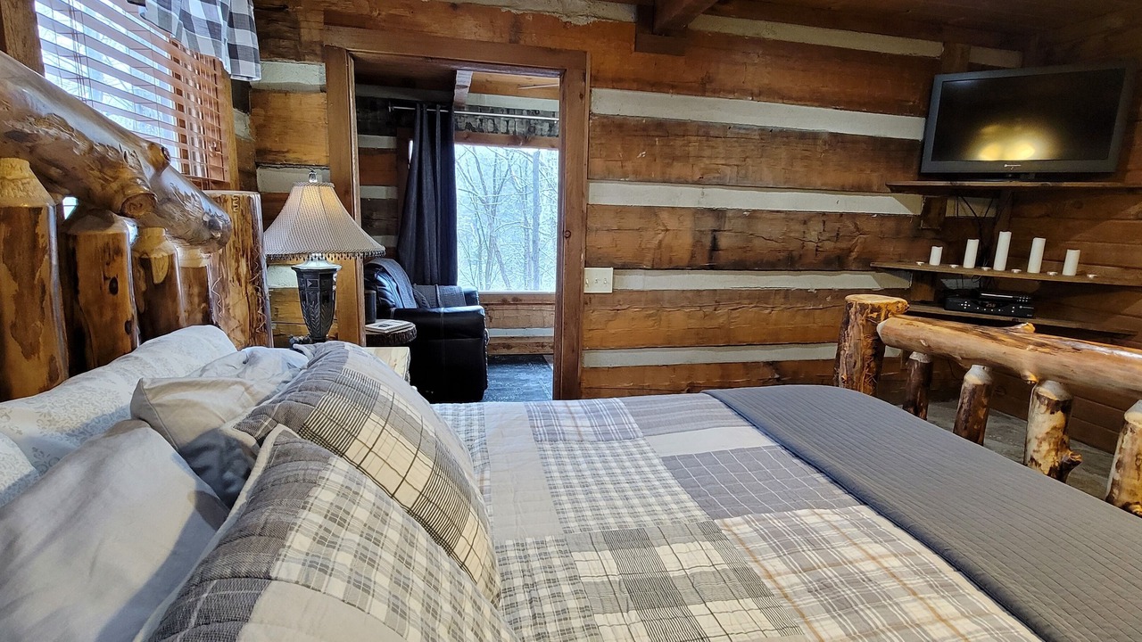 Photo of Bedroom in Gatlinburg