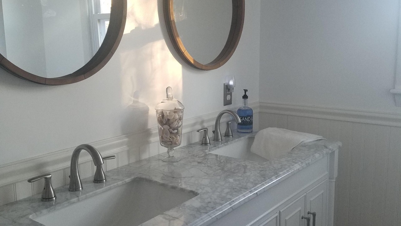 Photo of Bathroom in York Beach