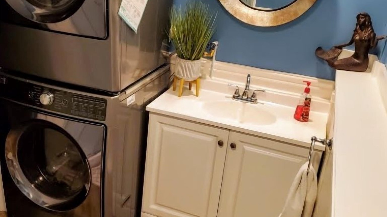 Photo of Bathroom in York Beach
