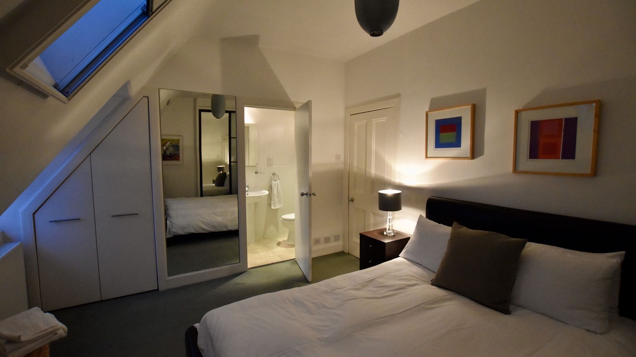 Photo of Others in Portobello